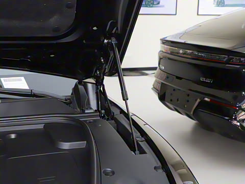 2025�� ���� 550ProѲ����