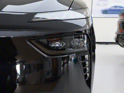 2025�� ���� 550ProѲ����