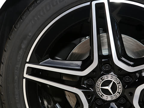 2024�� �Ŀ� CLA 220