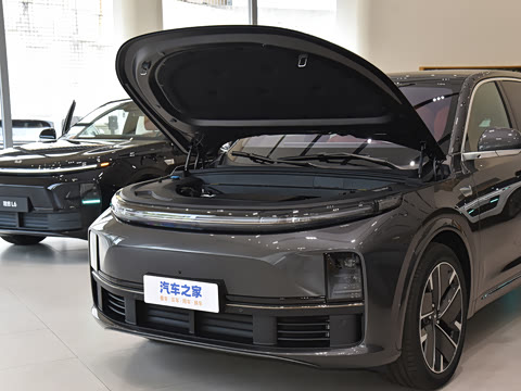 2025�� Pro ���ܻ��°�