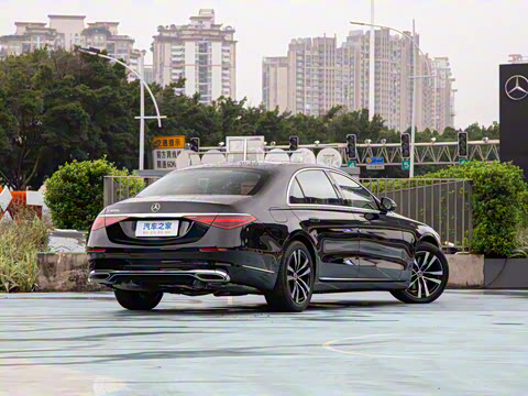 2025�� S 400 L ������