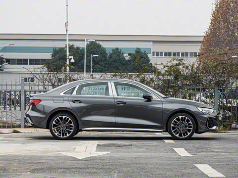 2025�� A3L Limousine 35TFSI �ɳ������� +������ѡ��