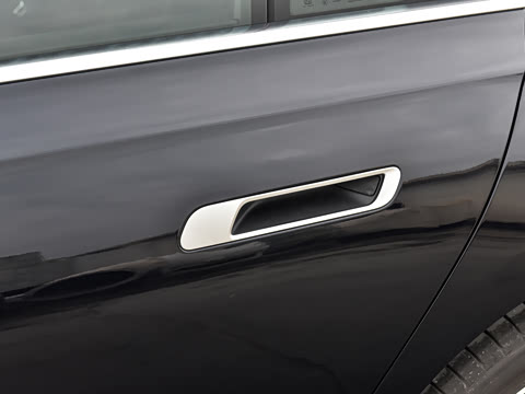 2023�� 735Li ������װ