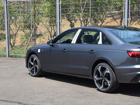 2024�� 40 TFSI ����������(��ҹ��)