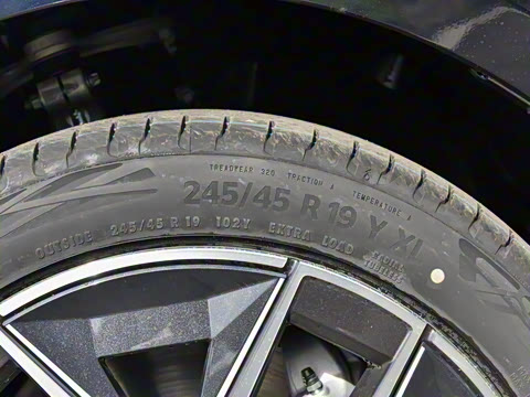 2024�� eDrive 35L ������ M�˶���װ