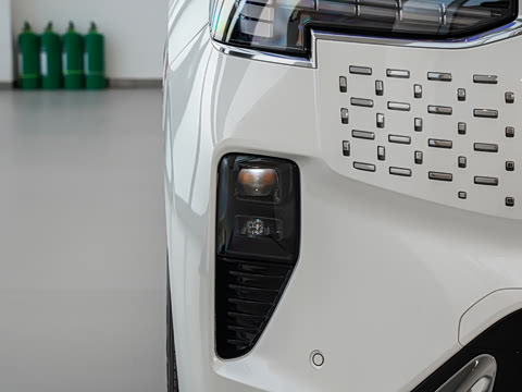 2025�� Ultra ����