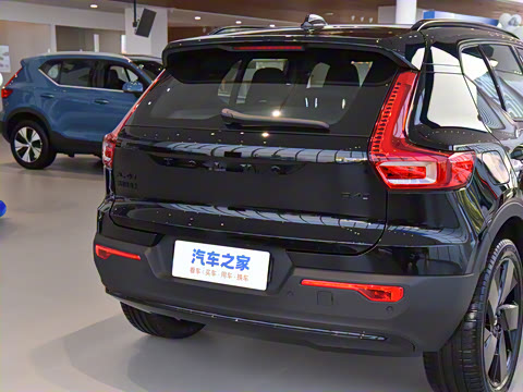 2025�� B4 ������Զ��ҹ�ڰ�