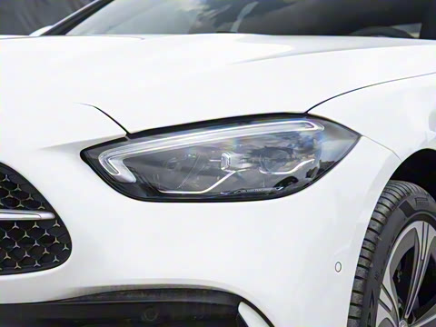 2025�� �Ŀ� C 260 L 4MATIC �˶���