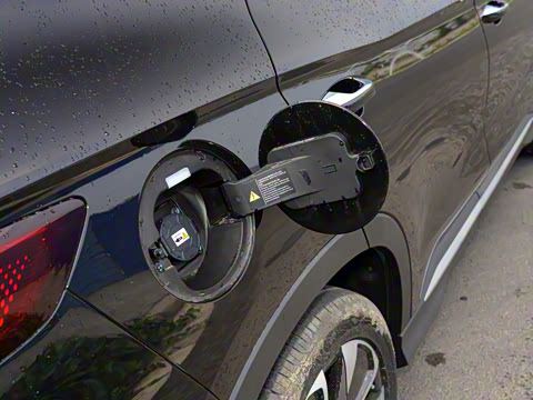 2025�� EV 520km �����