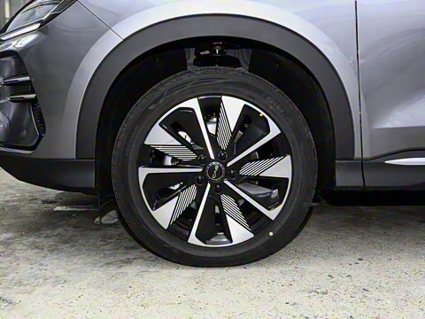 2025�� EV 520km ������