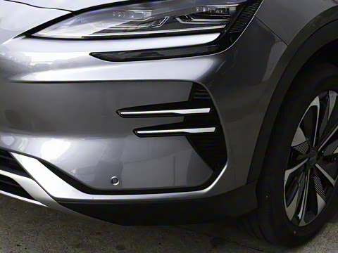 2025�� EV 520km ������