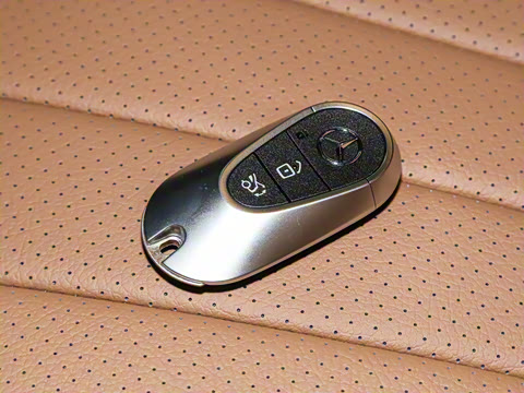 2024�� �Ŀ� E 300 L ʱ����