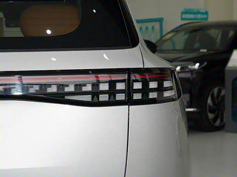 2025�� 210Ultra���Ȱ� 5��