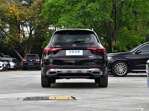 2025�� �Ŀ� GLC 300 L 4MATIC ������ 7��