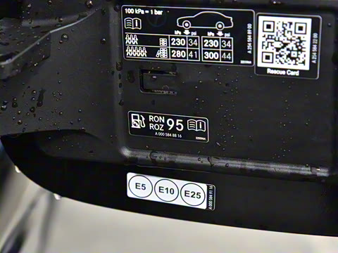 2025�� �Ŀ� GLC 260 L 4MATIC ������