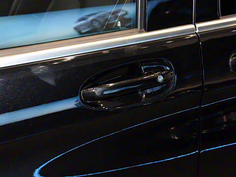 2024�� V 300 L ����������