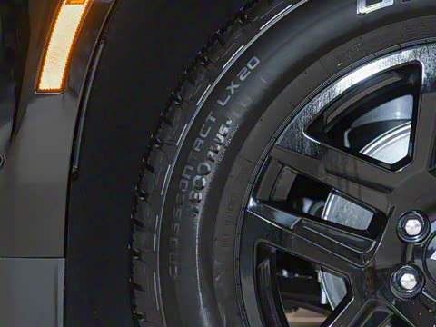 2025�� 2.7T �����