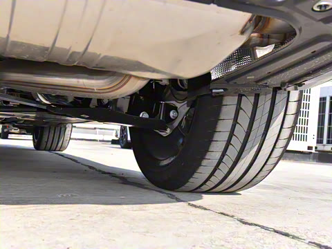 2023�� xDrive 40Li M�˶���װ