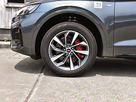 2024�� 40 TFSI ����������