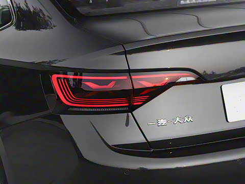 2025�� �Ŀ��� 300TSI DSG��Խ��