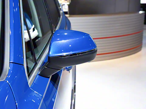 2025�� 55 TFSI quattro S line�����