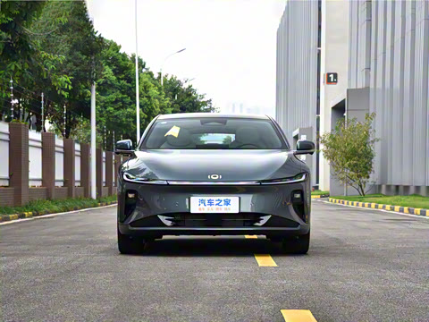 2025��  ���� ����� 710 Զ����