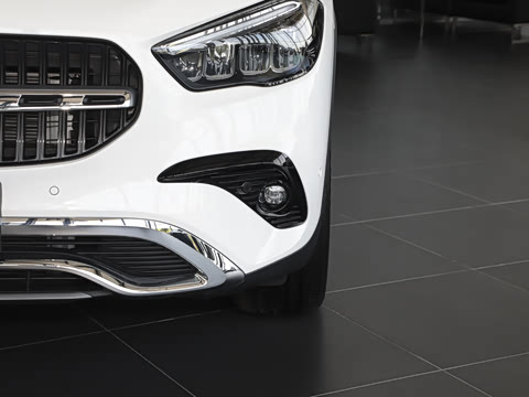 2025�� �Ŀ� GLA 220