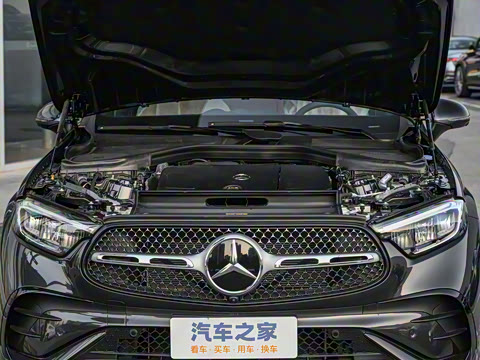 2025�� �Ŀ� GLC 260 L 4MATIC ������