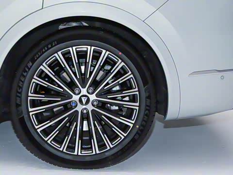 2025�� ����Ultra+ �߶���