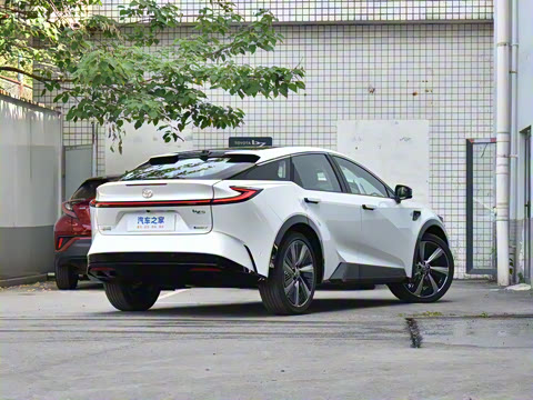 2025�� 550 PRO���а�