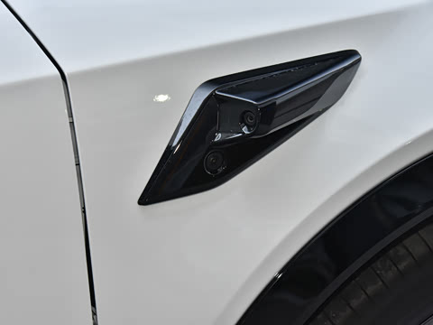 2025�� 550 PRO���а�