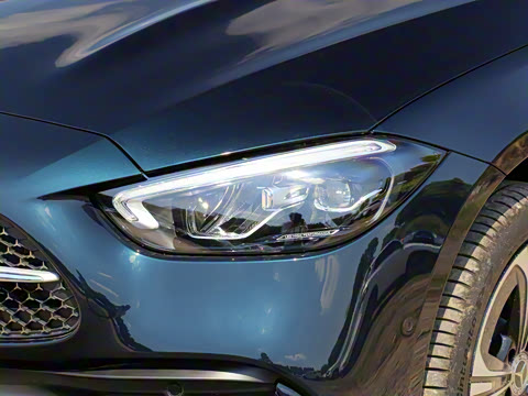 2025�� C 260 L 4MATIC �˶���