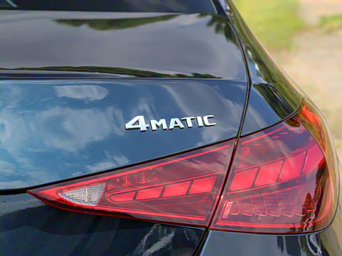 2025�� C 260 L 4MATIC �˶���
