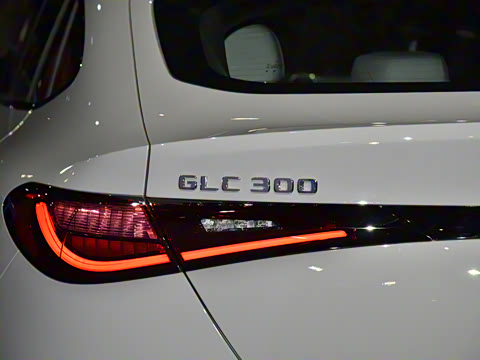 2025�� GLC 300 4MATIC ����SUV