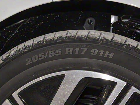 2025�� �Ŀ� 300TSI DSG��Խ��