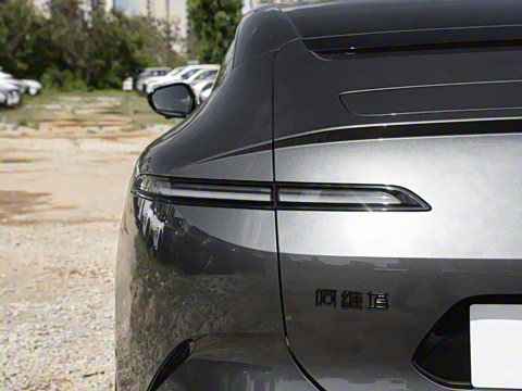 2025�� �Ŀ� Ultra���̰�