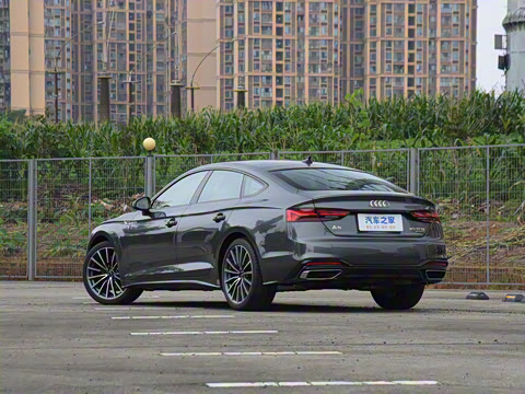 2024�� Sportback 40 TFSI quattro ����������