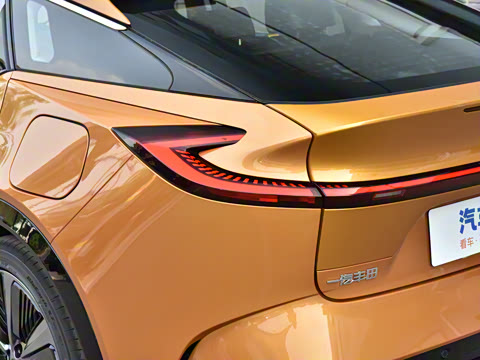 2025�� 550 PRO���а�