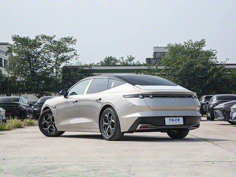 2024�� 95kWh 806km�����Ǽ�Max