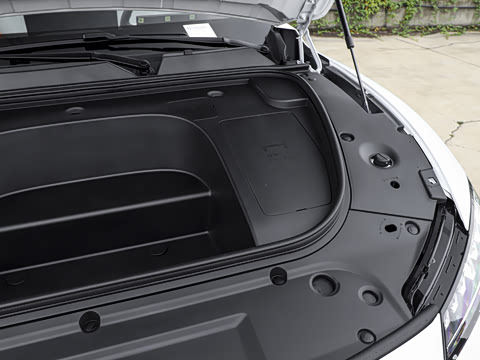 2025�� ���� 550ProѲ����