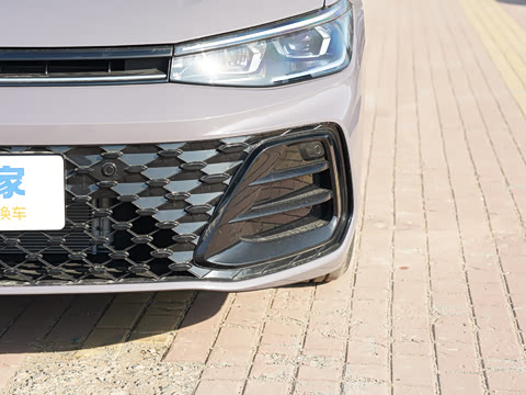 2025�� Pro 380TSI �ǿ���ҫ��