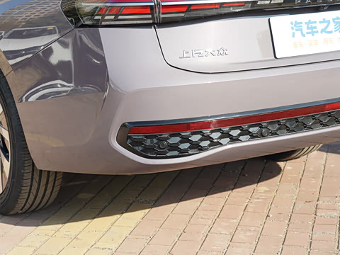 2025�� Pro 380TSI �ǿ���ҫ��