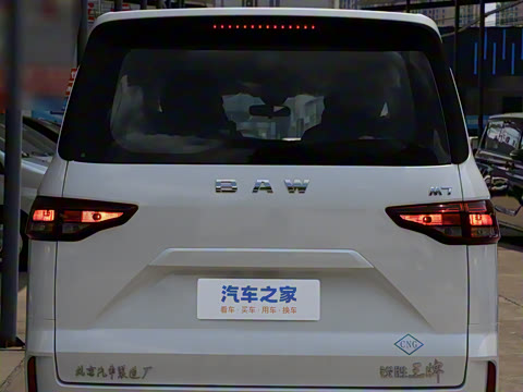 2025�� 2.0L CNG��Ӣ�� 7��