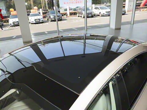 2025�� 705km Pro