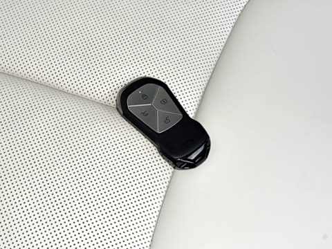 2023�� 755 �������� Max