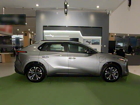 2025�� 615 Max��