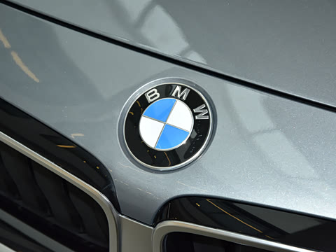 2025�� 225i M�˶���ҹ��װ