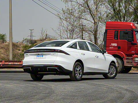 2025�� EM-i 60km ������