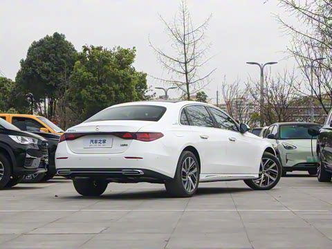 2025�� �Ŀ� E 300 L ʱ����