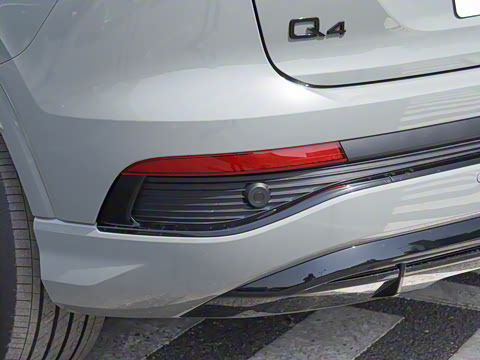 2024�� 50 e-tron quattro ������ҹ��